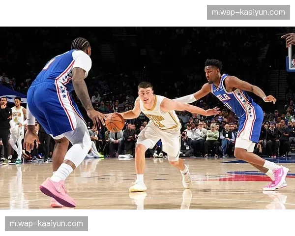 凯尔特人怀特普里查德后场驱动，防守端需承担大量补位协防任务