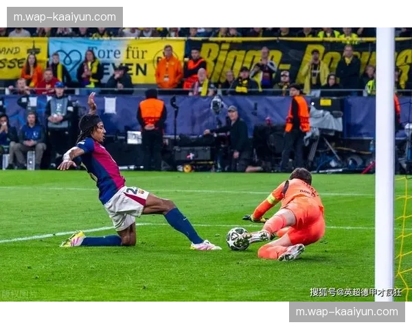 孔德右后卫插上幅度增大 巴萨边后卫战术角色微调