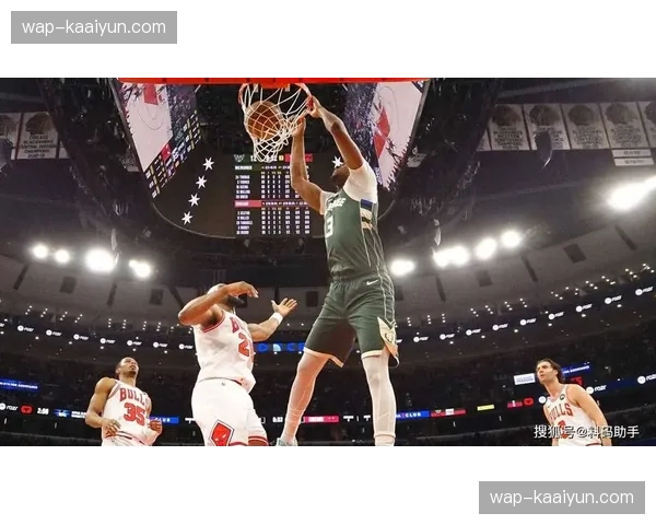 里弗斯紧急启用“爆发系列”战术：雄鹿无控卫下的持续轮转实验